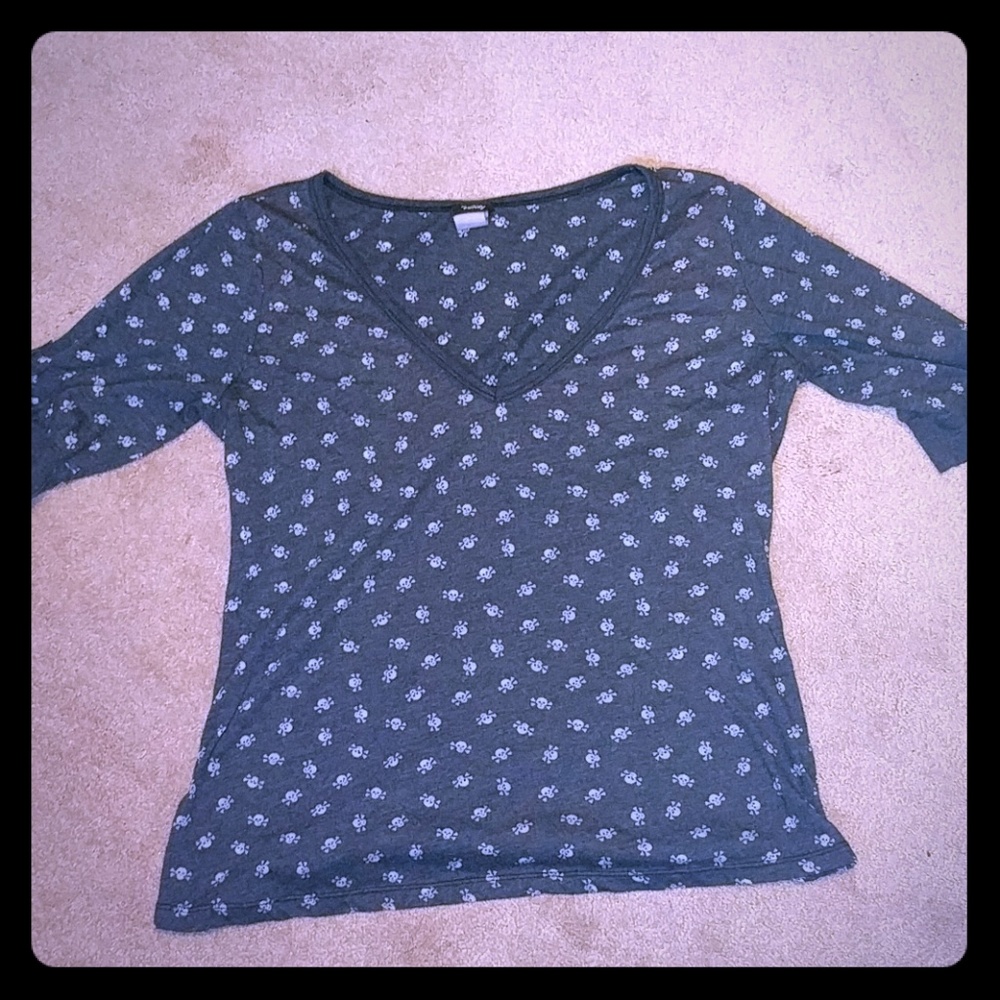 Women's skull shirt XL